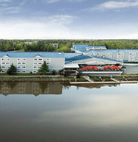 image of hotel on the waterfront