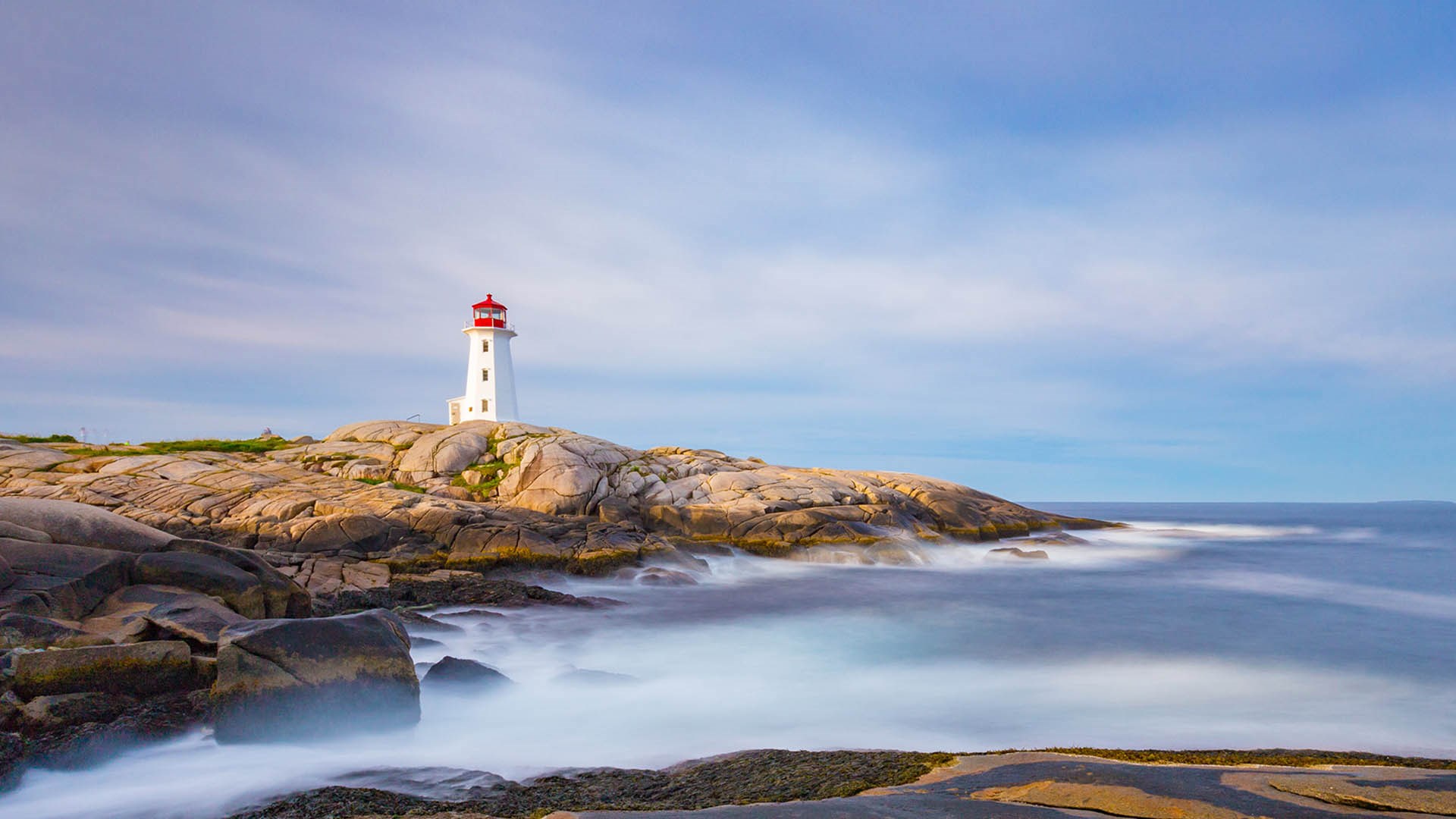 image of Peggy's Cove Lighthouse